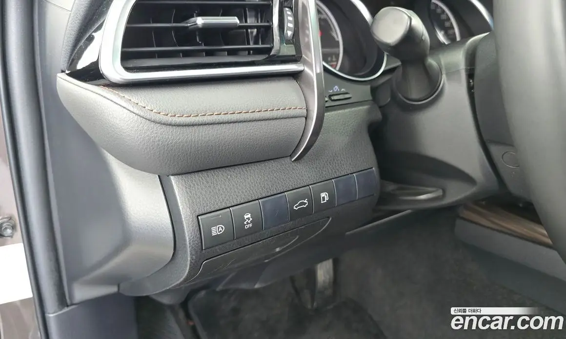 Toyota Camry 2017 2.5 автомат (гидро), фото 17
