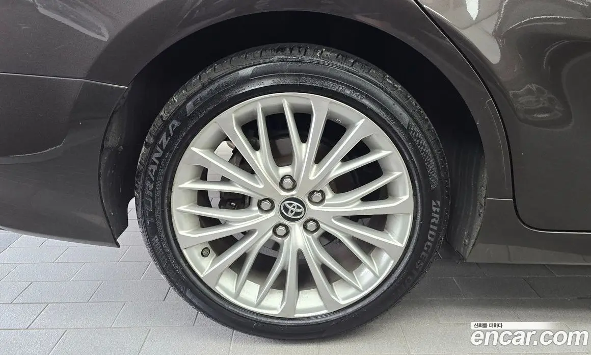Toyota Camry 2017 2.5 автомат (гидро), фото 5