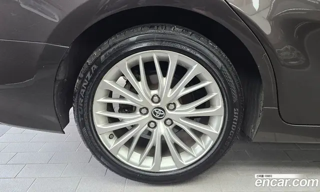 Toyota Camry 2017 2.5 автомат (гидро), миниатюра 5