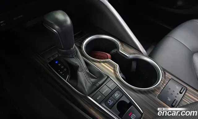 Toyota Camry 2017 2.5 автомат (гидро), миниатюра 9