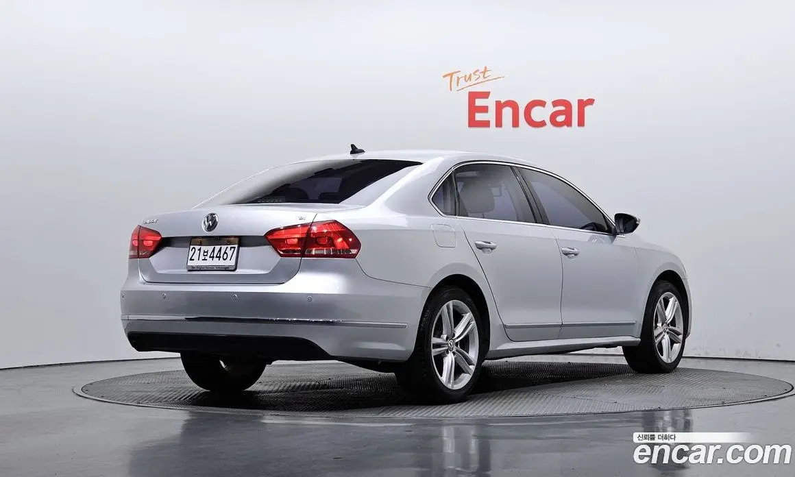 Volkswagen Passat 2013 2.0 автомат (гидро), фото 2 Volkswagen Passat 2013 2.0 автомат (гидро), фото 2