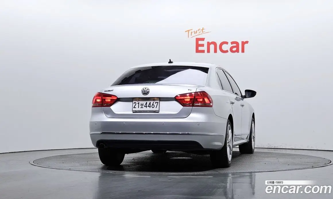 Volkswagen Passat 2013 2.0 автомат (гидро), фото 4 Volkswagen Passat 2013 2.0 автомат (гидро), фото 4