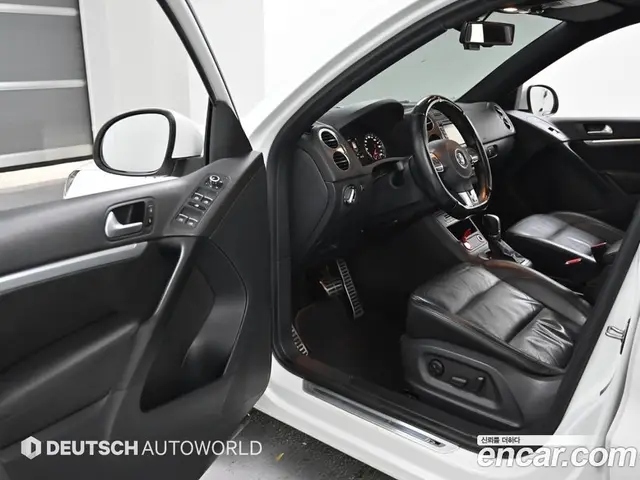 Volkswagen Tiguan 2015 2.0 автомат (гидро), миниатюра 11 Volkswagen Tiguan 2015 2.0 автомат (гидро), миниатюра 11