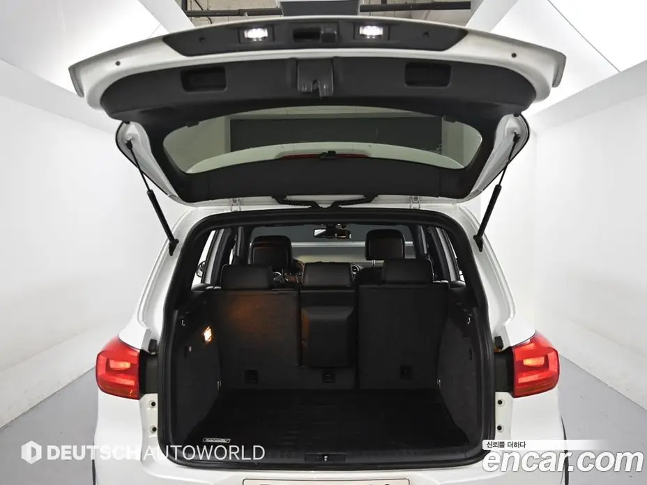 Volkswagen Tiguan 2015 2.0 автомат (гидро), фото 20 Volkswagen Tiguan 2015 2.0 автомат (гидро), фото 20