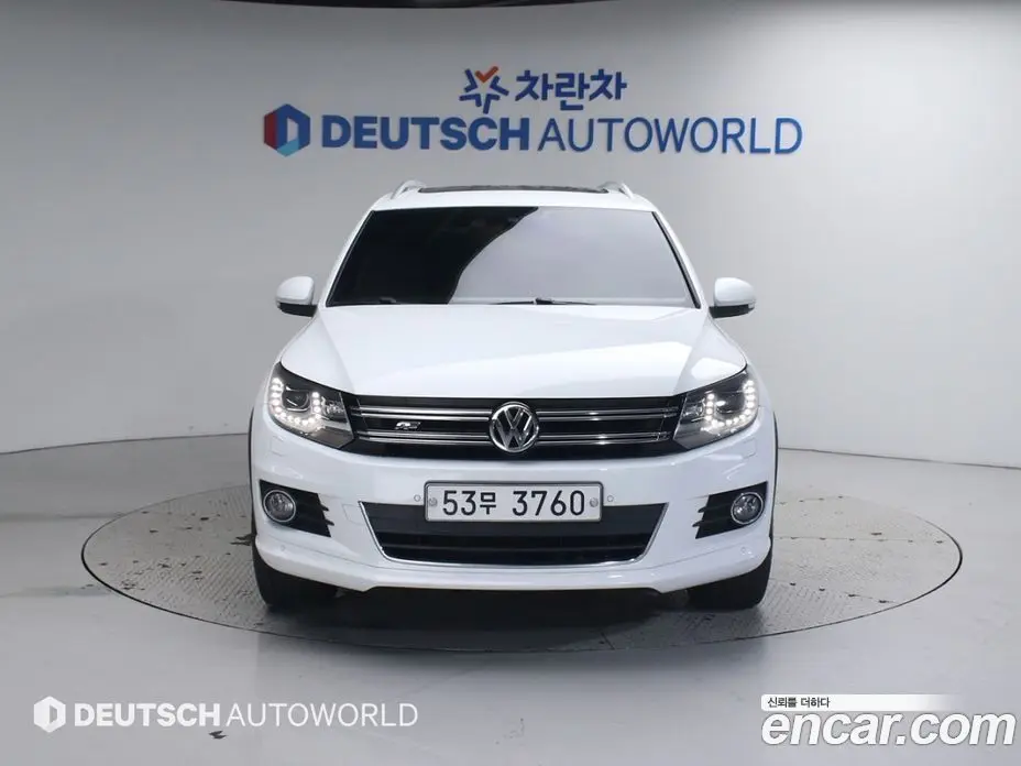 Volkswagen Tiguan 2015 2.0 автомат (гидро), фото 3 Volkswagen Tiguan 2015 2.0 автомат (гидро), фото 3