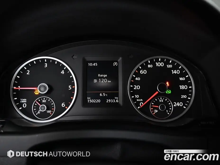 Volkswagen Tiguan 2015 2.0 автомат (гидро), фото 8 Volkswagen Tiguan 2015 2.0 автомат (гидро), фото 8