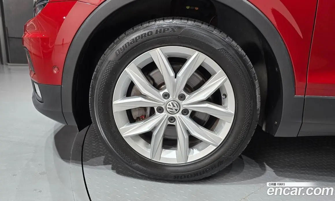Volkswagen Tiguan 2017 2.0 автомат (гидро), фото 5