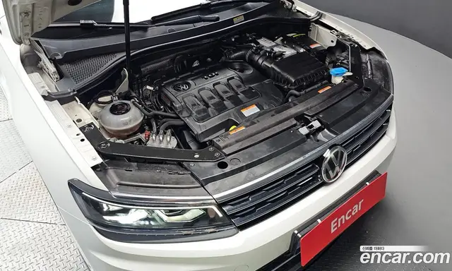 Volkswagen Tiguan 2018 2.0 автомат (гидро), миниатюра 6