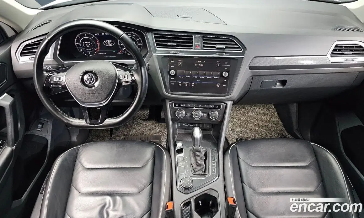 Volkswagen Tiguan 2018 2.0 автомат (гидро), фото 7