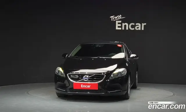 Volvo V40 2016 2.0 автомат (гидро), миниатюра 3
