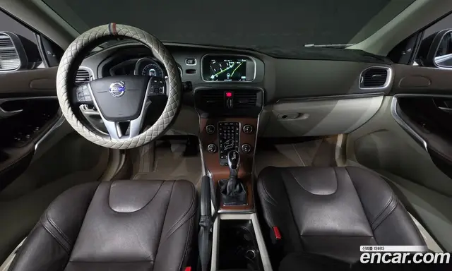 Volvo V40 2016 2.0 автомат (гидро), миниатюра 7