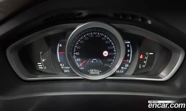 Volvo V40 2016 2.0 автомат (гидро), миниатюра 8