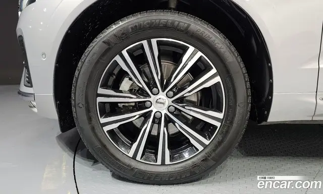 Volvo XC60 2022 2.0 автомат (гидро), миниатюра 5