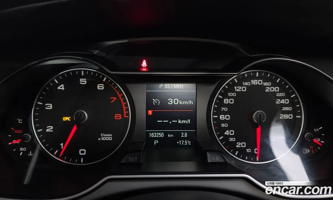 Audi A4 2015 2.0 автомат (гидро), фото 8 Audi A4 2015 2.0 автомат (гидро), фото 8