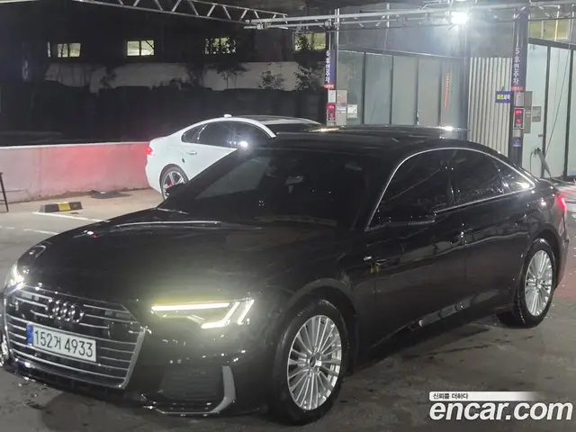 Audi A6 2021 2.0 автомат (гидро), миниатюра 2