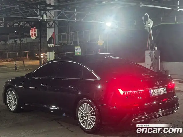 Audi A6 2021 2.0 автомат (гидро), миниатюра 3