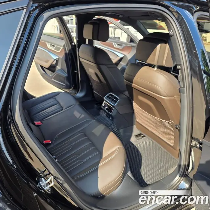 Audi A6 2023 3.0 автомат (гидро), фото 14