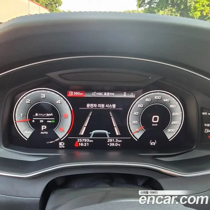Audi A6 2023 3.0 автомат (гидро), фото 19