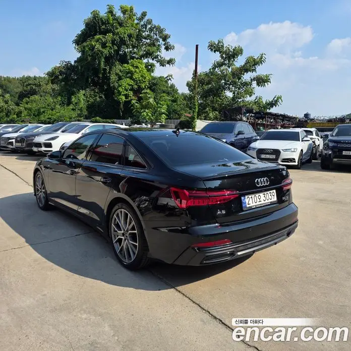 Audi A6 2023 3.0 автомат (гидро), фото 5