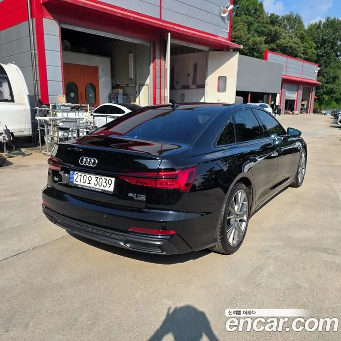 Audi A6 2023 3.0 автомат (гидро), фото 7