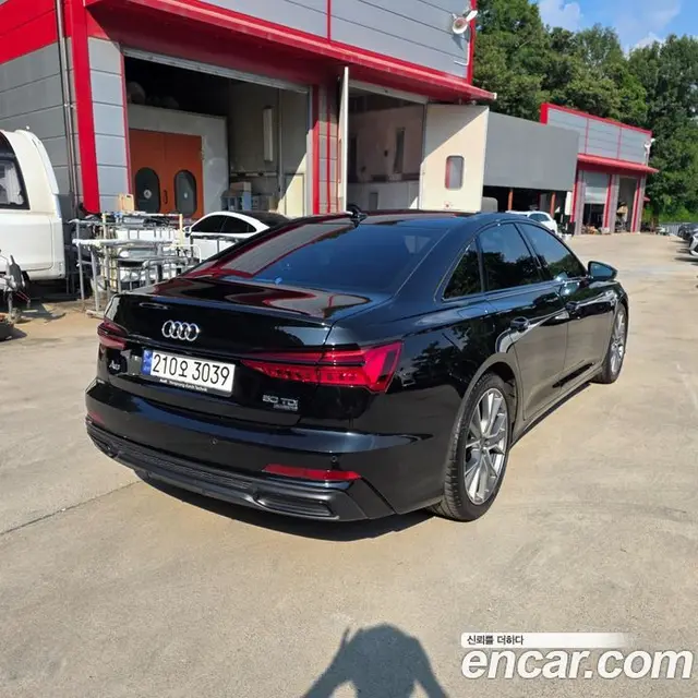 Audi A6 2023 3.0 автомат (гидро), миниатюра 7