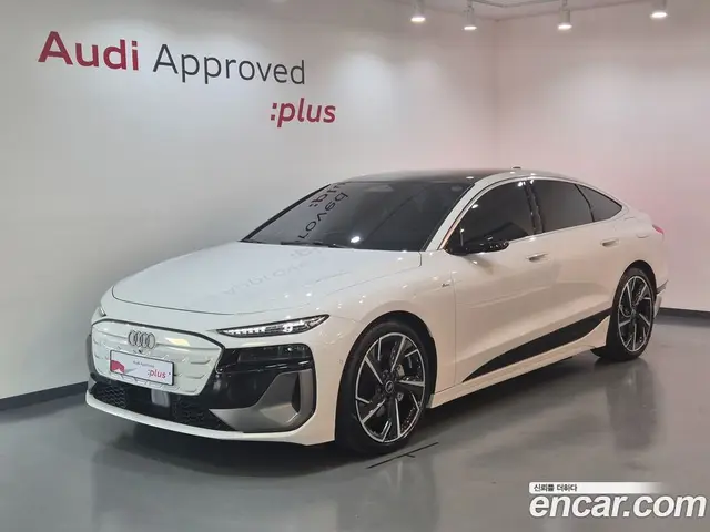 Audi A6 e-tron, 2025, 22 281 км