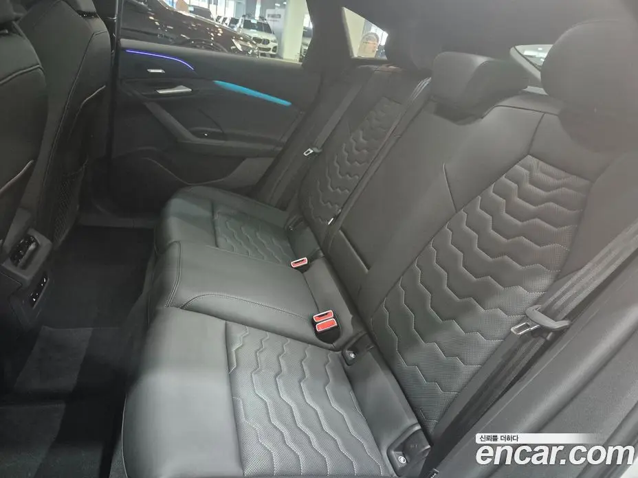Audi A6 e-tron 2025 0.2 автомат (гидро), фото 11 Audi A6 e-tron 2025 0.2 автомат (гидро), фото 11