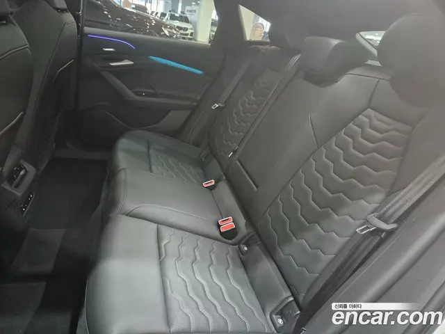 Audi A6 e-tron 2025 0.2 автомат (гидро), миниатюра 11 Audi A6 e-tron 2025 0.2 автомат (гидро), миниатюра 11