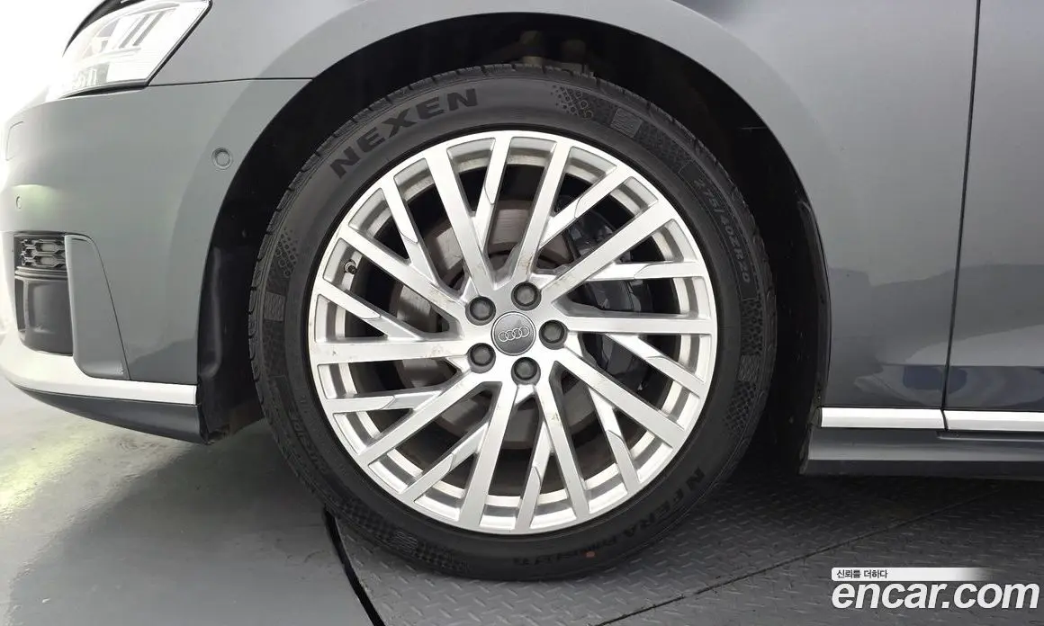 Audi A8 2019 3.0 автомат (гидро), фото 5