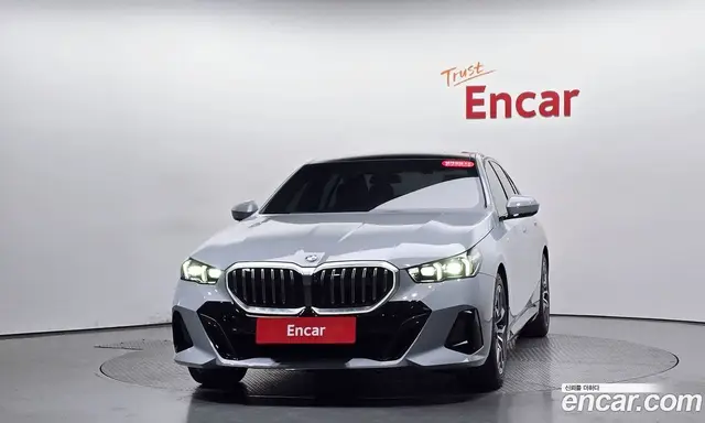 BMW 5 серия 2025 2.0 автомат (гидро), миниатюра 3