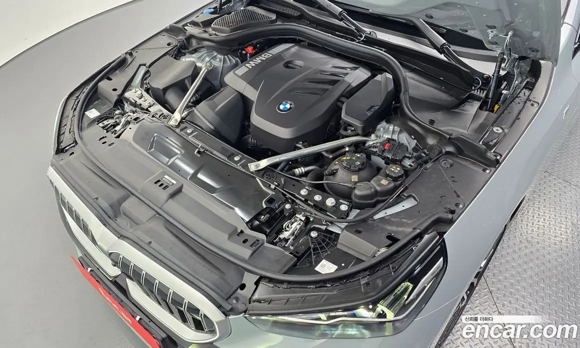 BMW 5 серия 2025 2.0 автомат (гидро), фото 6
