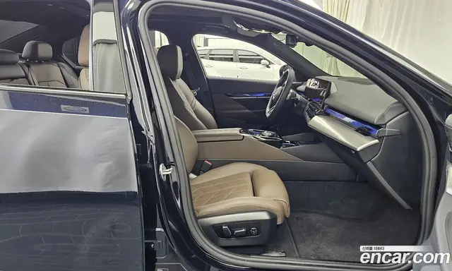 BMW 5 серия 2025 2.0 автомат (гидро), миниатюра 11