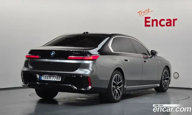 BMW 7 серия 2023 3.0 автомат (гидро), миниатюра 2