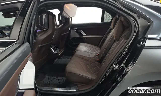 BMW 7 серия 2023 3.0 автомат (гидро), миниатюра 11