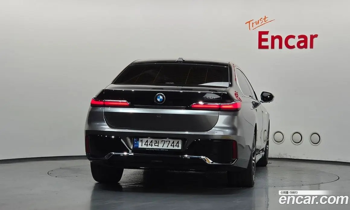 BMW 7 серия 2023 3.0 автомат (гидро), фото 4