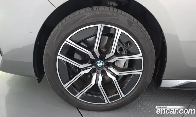 BMW 7 серия 2023 3.0 автомат (гидро), миниатюра 5