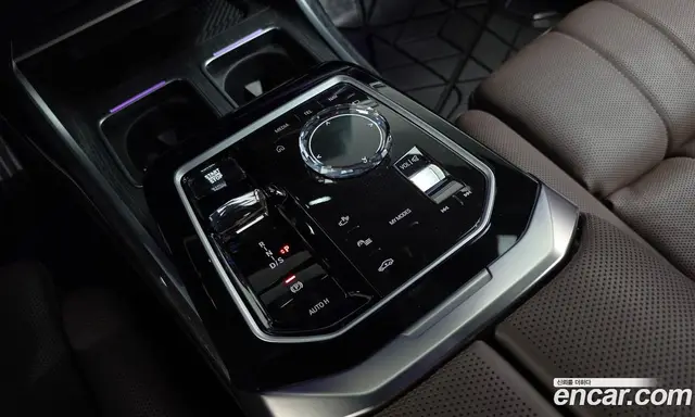 BMW 7 серия 2023 3.0 автомат (гидро), миниатюра 9