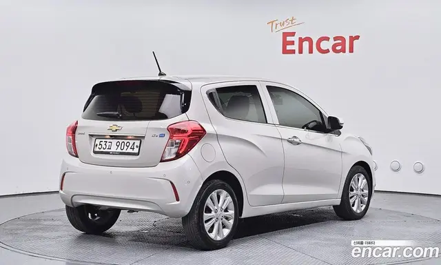 Chevrolet Spark 2015 1.0 автомат (гидро), миниатюра 2