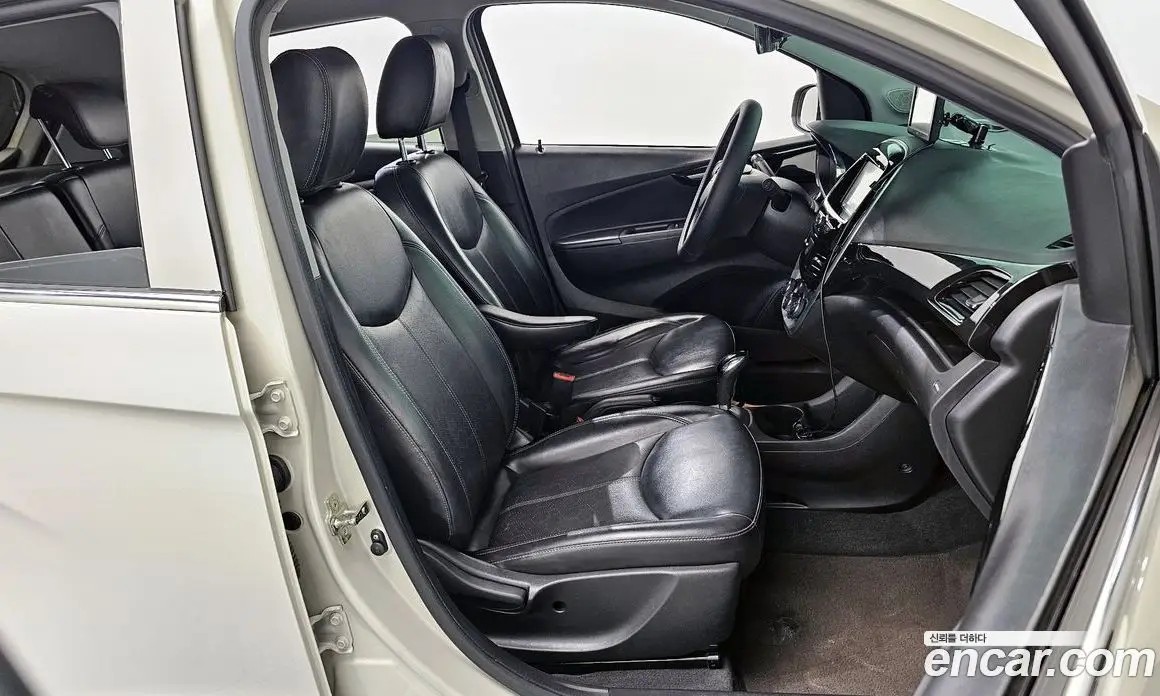 Chevrolet Spark 2015 1.0 автомат (гидро), фото 12