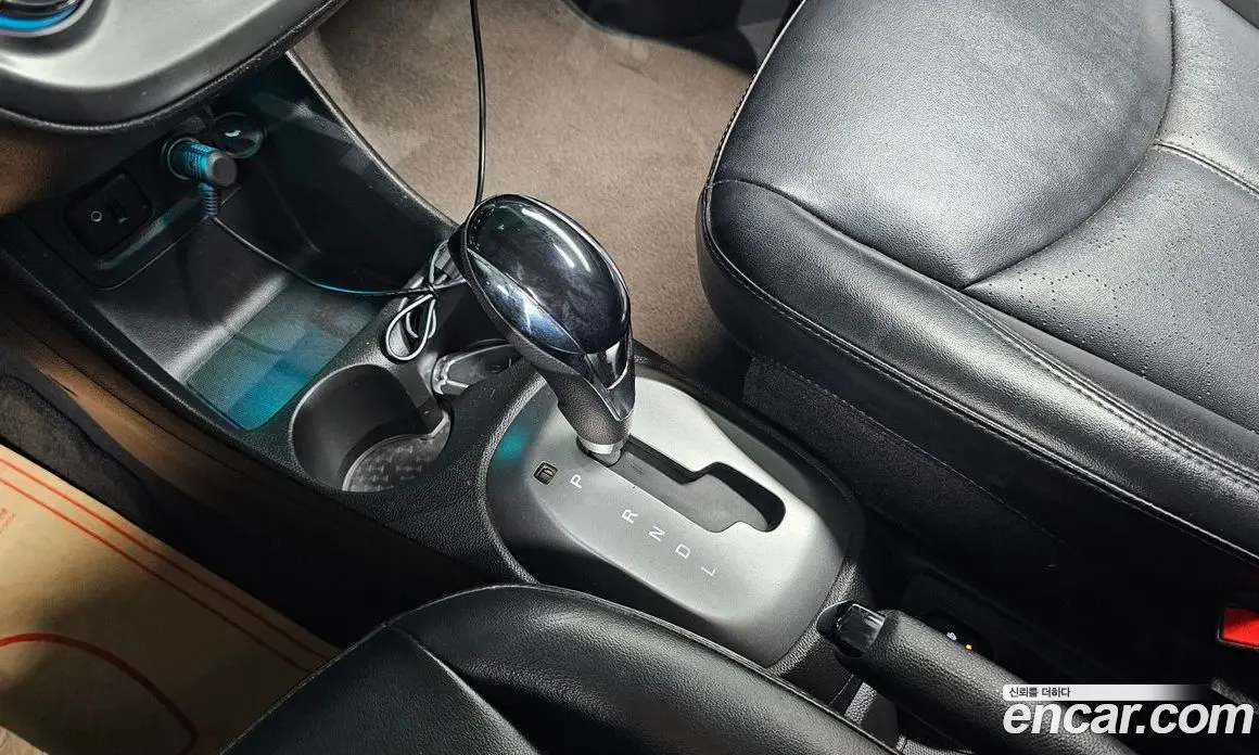 Chevrolet Spark 2015 1.0 автомат (гидро), фото 9