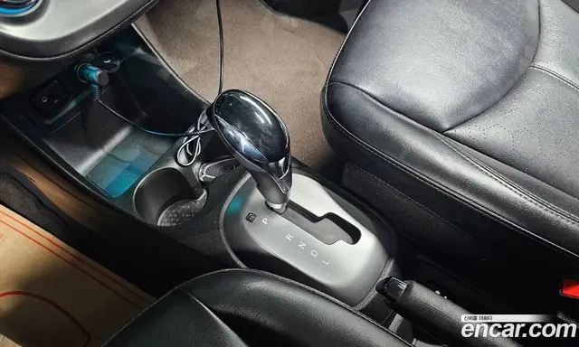 Chevrolet Spark 2015 1.0 автомат (гидро), миниатюра 9