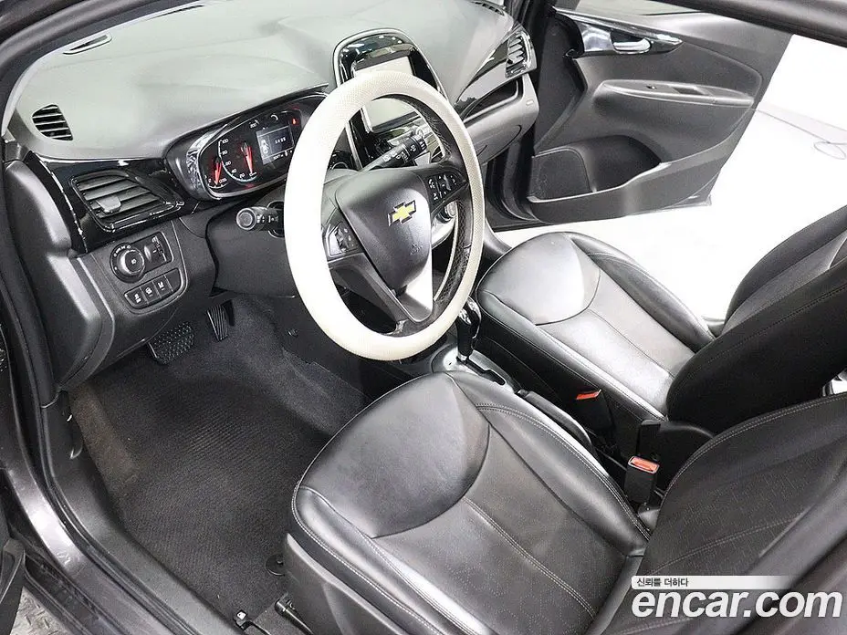 Chevrolet Spark 2015 1.0 автомат (гидро), фото 17