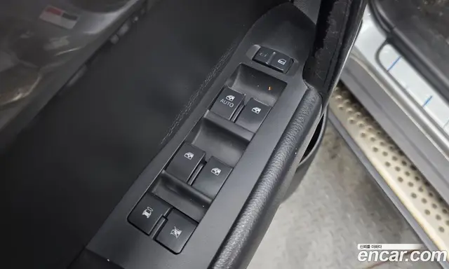 Chevrolet Winstorm 2010 2.0 автомат (гидро), миниатюра 11