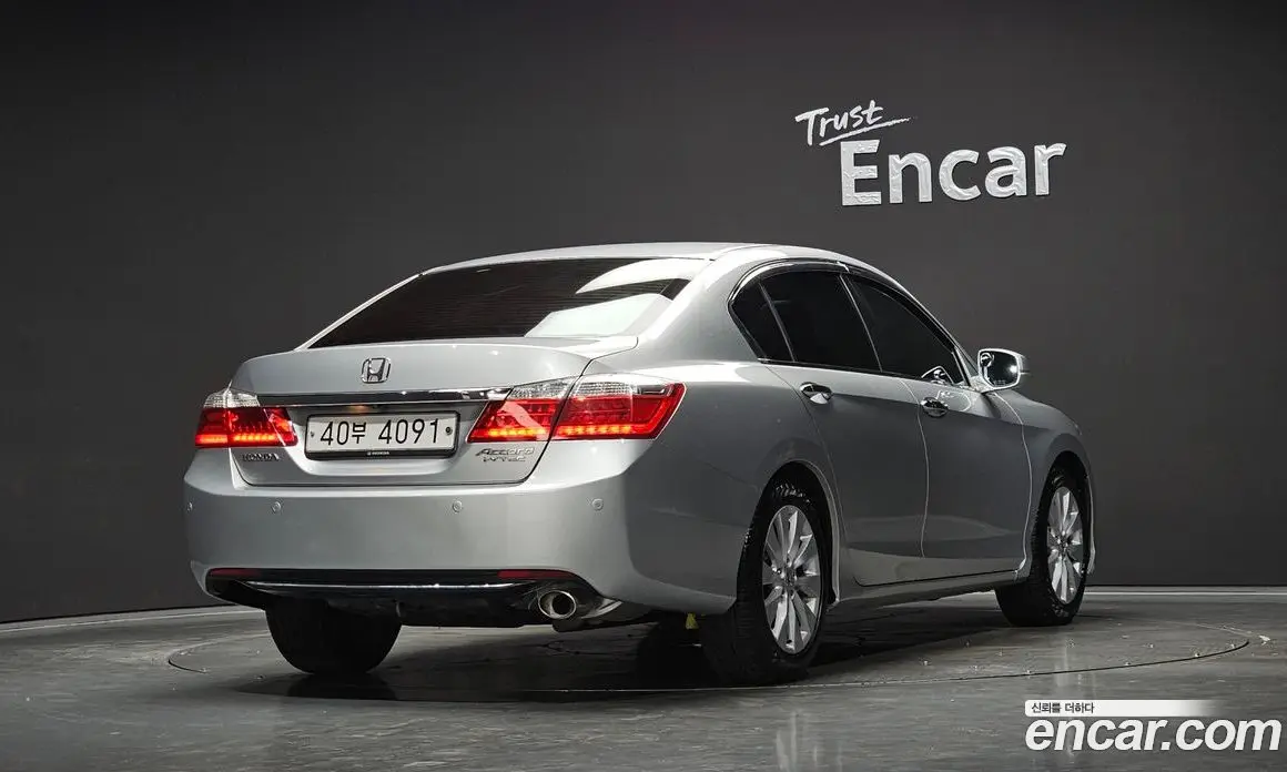 Honda Accord 2013 2.4 автомат (гидро), фото 2 Honda Accord 2013 2.4 автомат (гидро), фото 2