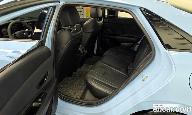 Hyundai Avante 2022 2.0 автомат (гидро), миниатюра 11