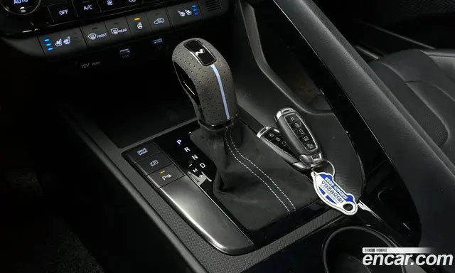 Hyundai Avante 2022 2.0 автомат (гидро), миниатюра 9