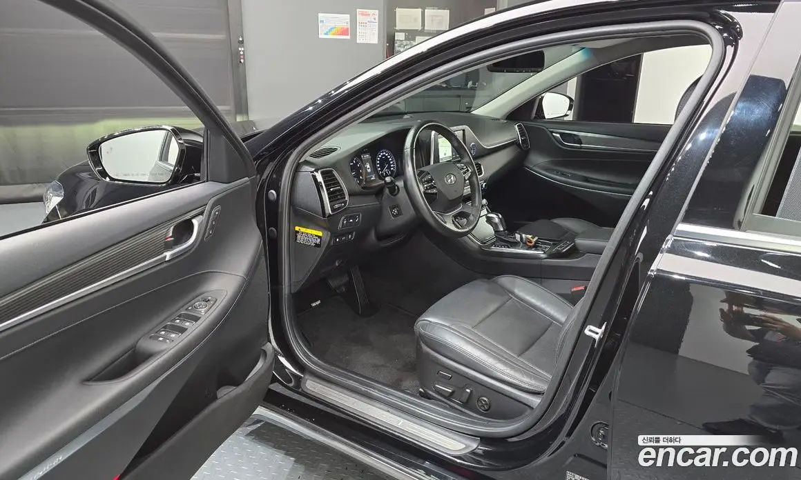 Hyundai Grandeur 2019 3.0 автомат (гидро), фото 10