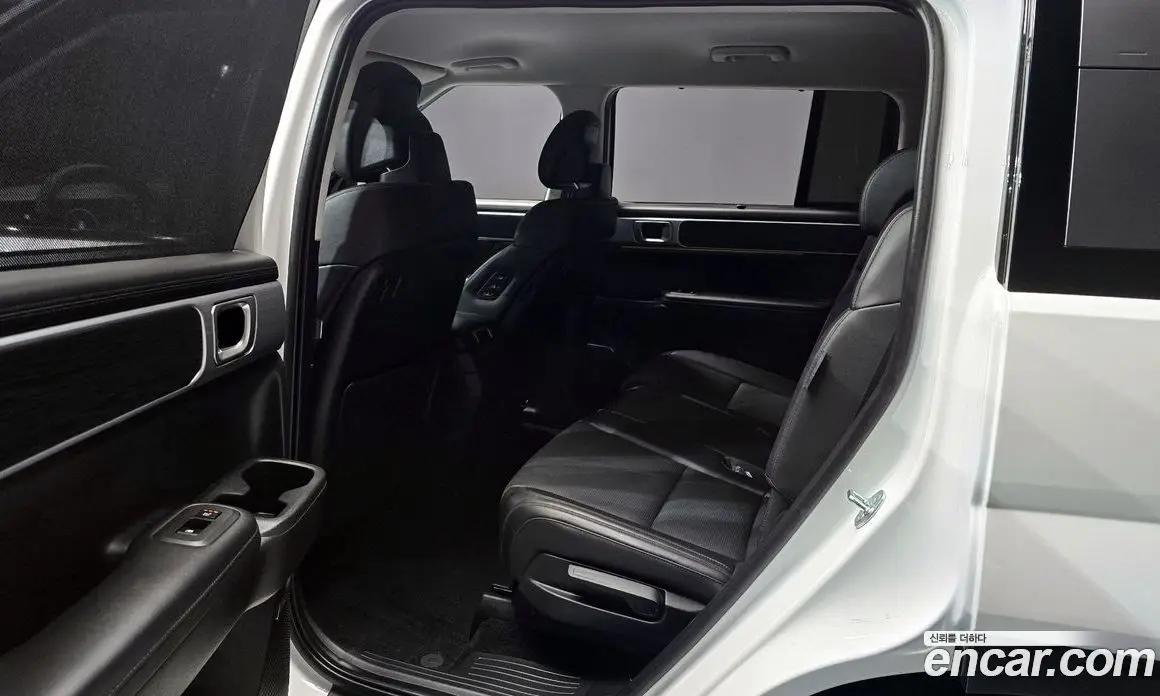Hyundai Santa Fe 2023 1.6 автомат (гидро), фото 12