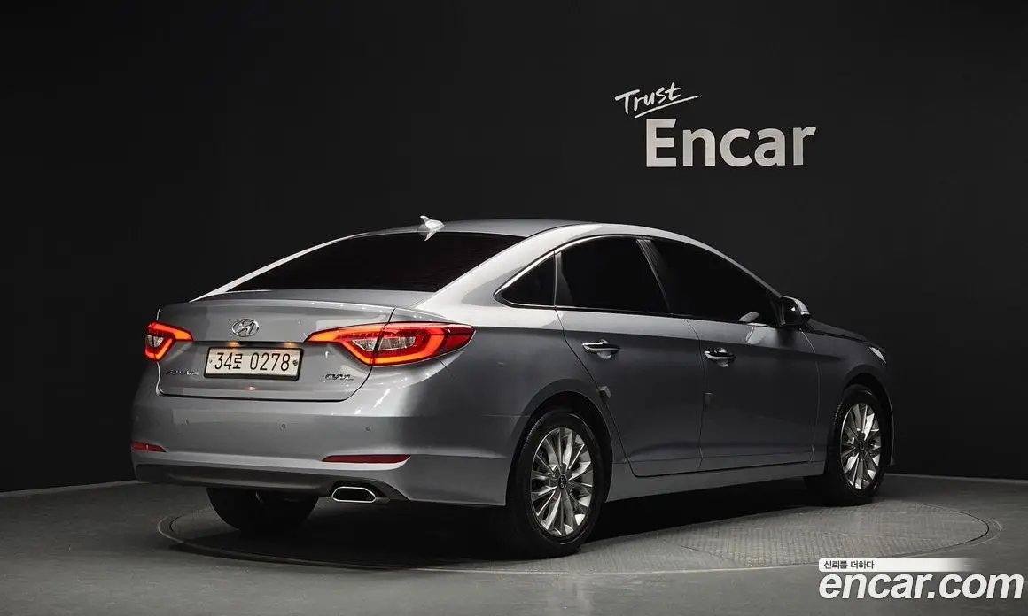 Hyundai Sonata 2016 2.0 автомат (гидро), фото 2 Hyundai Sonata 2016 2.0 автомат (гидро), фото 2
