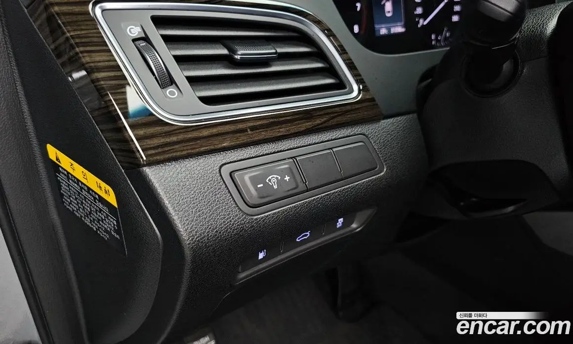 Hyundai Sonata 2016 2.0 автомат (гидро), фото 18 Hyundai Sonata 2016 2.0 автомат (гидро), фото 18